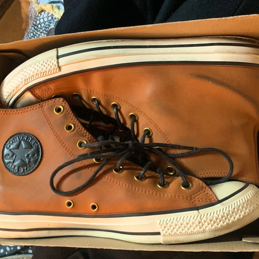 Suede Converse